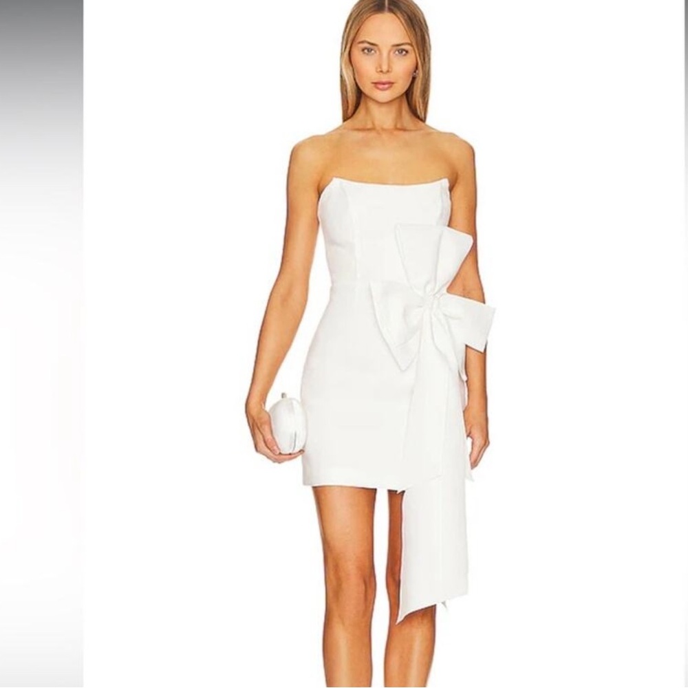 Elliatt White Strapless Dress with 3D Bow